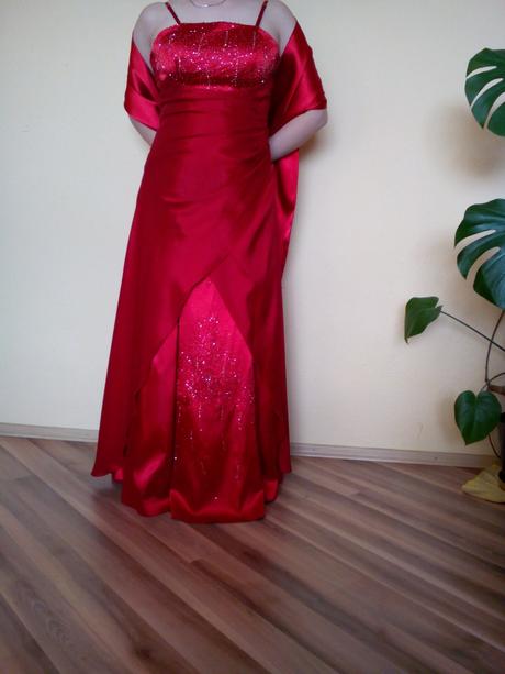 Spoločenské šaty, 38