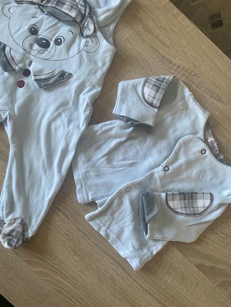 Dupacky a svetrik, 68