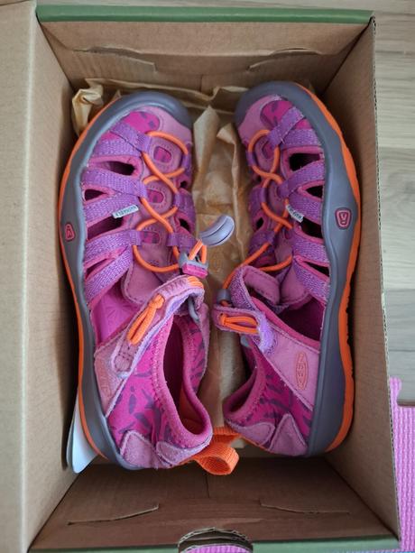 Sandálky keen moxie c.30, keen,30