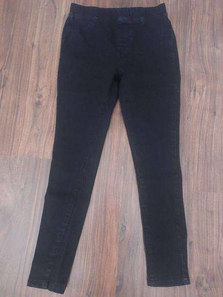 Dievčenské rifle džegíny, 152