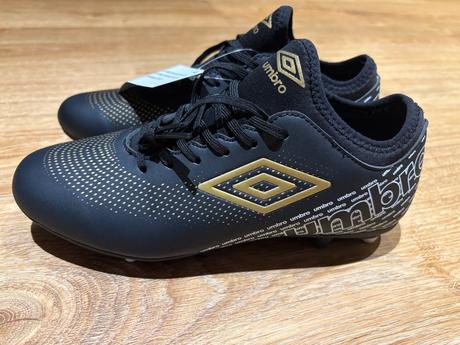 Chlapčenské kopačky umbro, 37