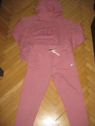 4f dievčenská tepláková súprava, 152