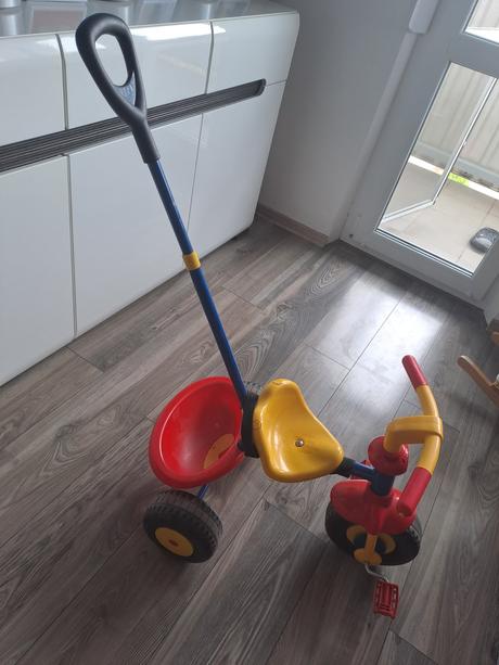 Predám detskú trojkolku s vodiacou tyčou smartrike, 