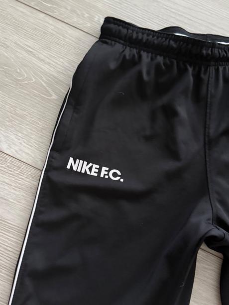 Pánske tepláky nike, nike,s