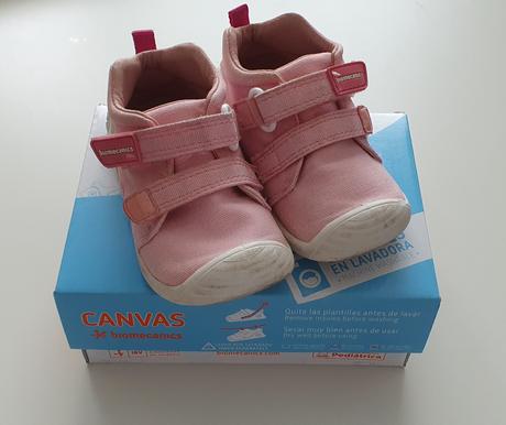 Dievčenské tenisky biomecanics, 21