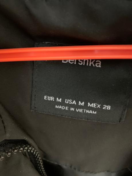 Nadherna zimna bunda, bershka,m