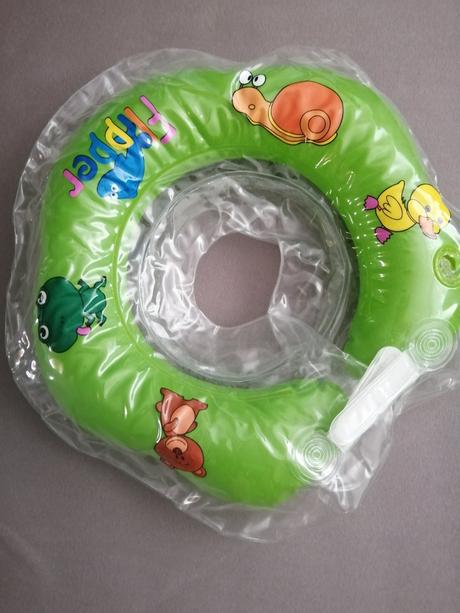 Plávacie koleso okolo krku, 