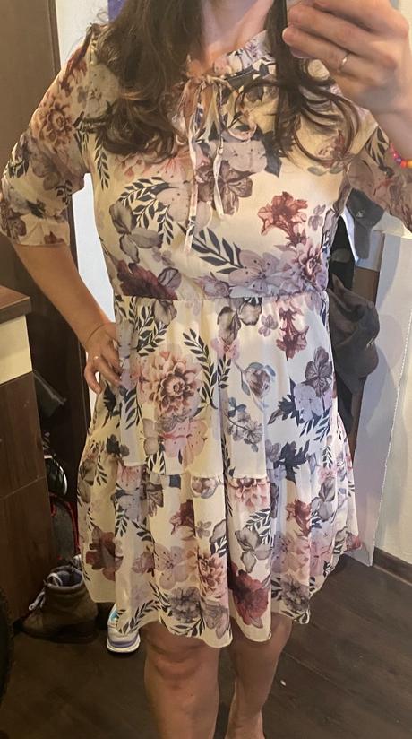 Letne saty kvetinove, m