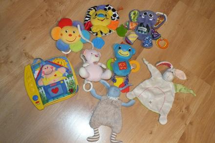 Prve hracky fisher price vyborny stav,