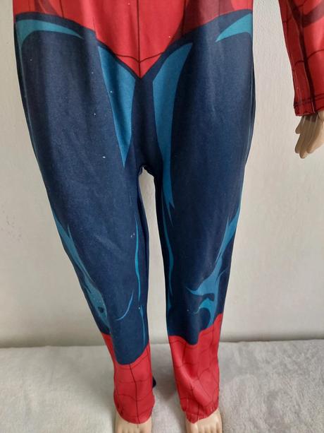 Spiderman karnevalový kostým veľ.110-116,