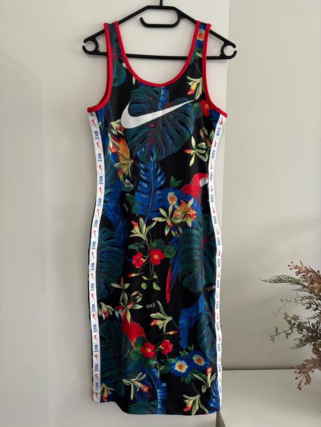 Šaty nike, nike,s