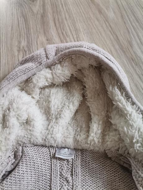 Béžový teply svetrík, f&f,50