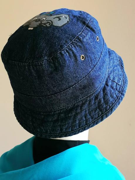 Džínsový klobúčik, 92