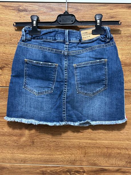 Riflová sukňa, 134