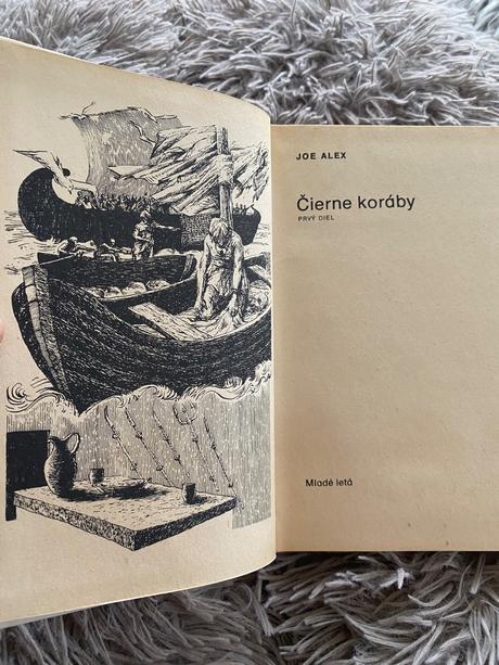 Stará retro kniha čierne koráby prvý diel stopy 84, 