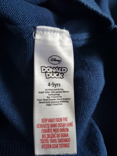 Pulover, disney,110