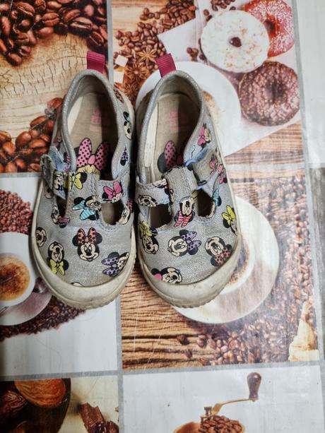 Dievčenské tenisky na suchý zips, 18