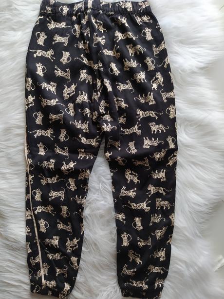 Voľnejšie nohavice leopard, h&m,122