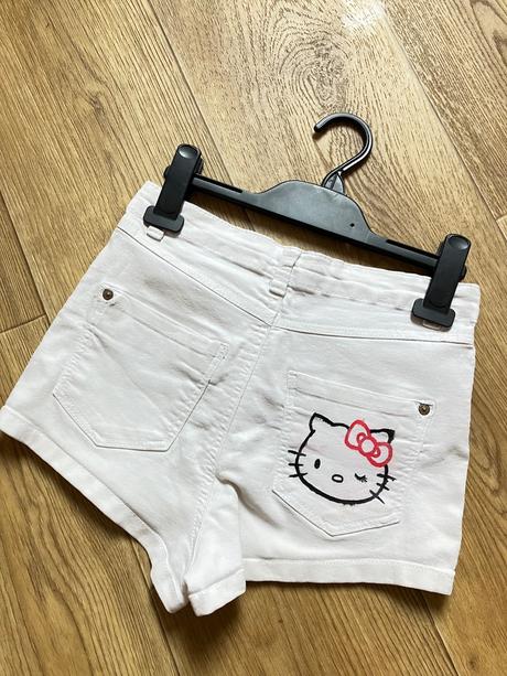 Hello kitty ručne maľované biele šortky, 34 / xs