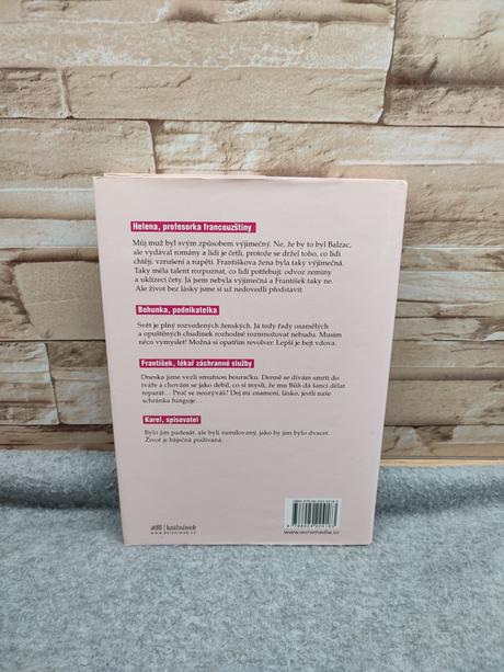 Líbáš jako bůh cz - marie poledňáková, 