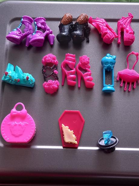Monster high topánky a doplnky,