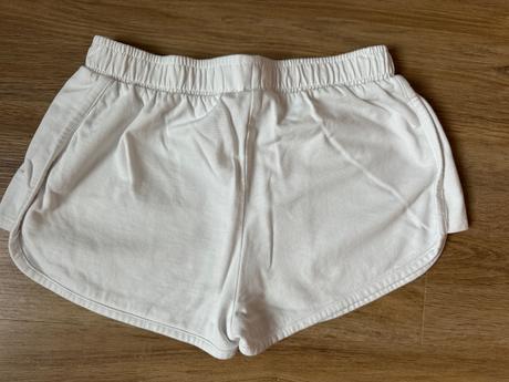 Biele bavlnene sortky 146-152, tu,152