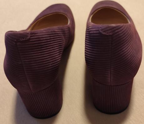 Nenosené kožené topánky clarks, clarks,39