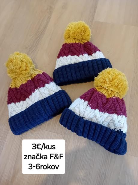 Čiapka a nakrčnik, 80