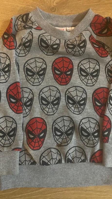 Balik detskych mikin, 104–116