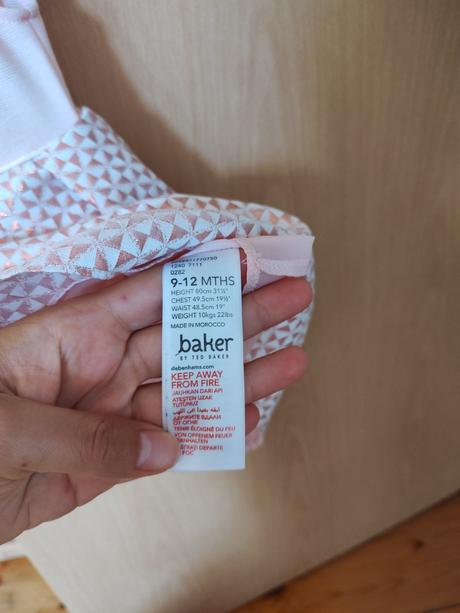 Sviatocne saty ted baker, 80