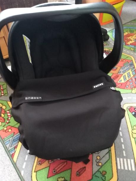 3 kombinacia britáx go, britax,britax go