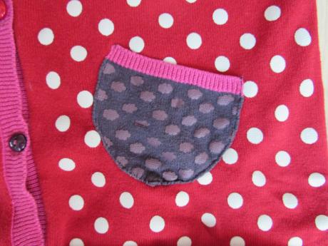 Bodkovaný svetrík, 152