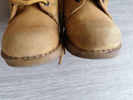 Prechodné topánocky, 24