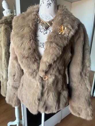 Béžový kožúšok met - veľkosť m, met,m