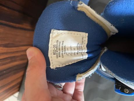 Kolieskové korčule, 35