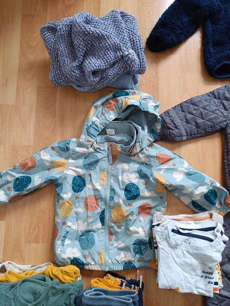 Balík oblečenia pre chlapca 12-18 mesiacov, 86–98