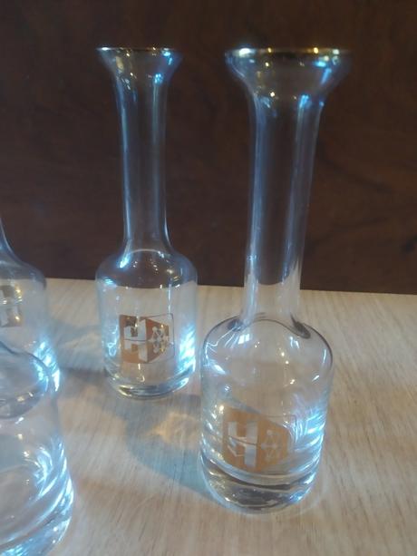 Sklenené poháre, 