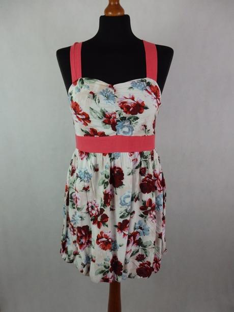 Kvalitné letné šaty, 38