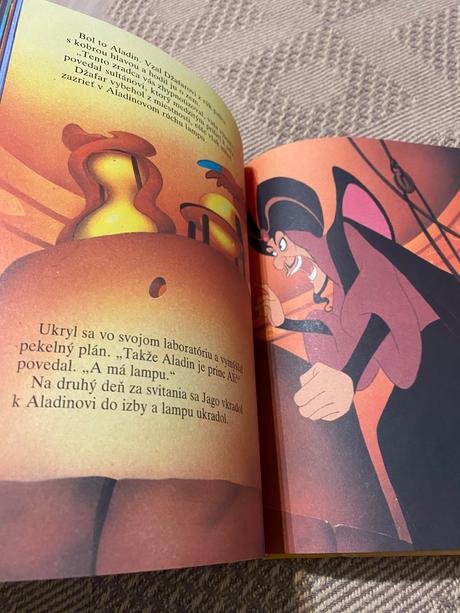Krásna zberateľská kniha walt disney aladin, 