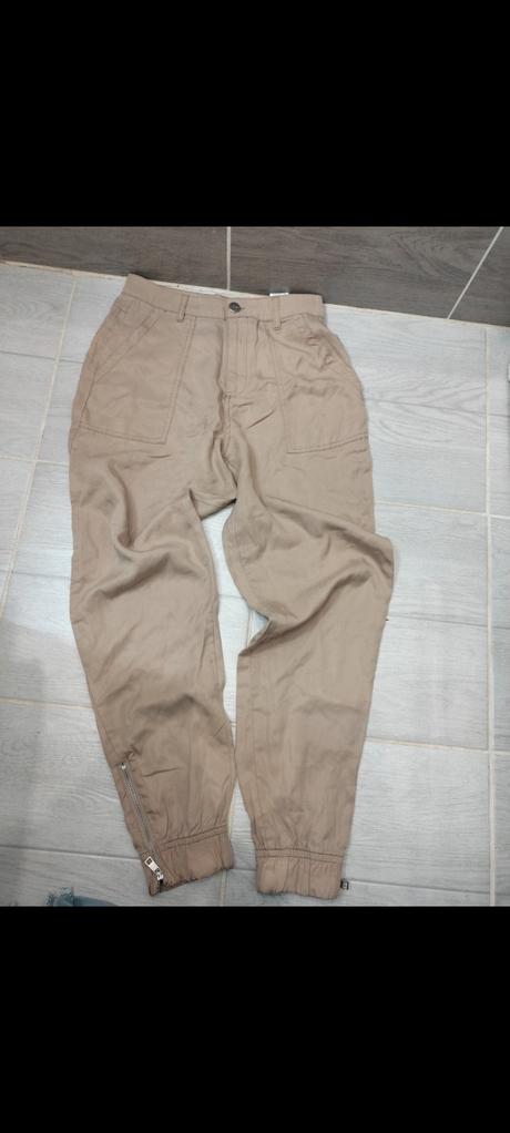 Dámske nohavice, 32