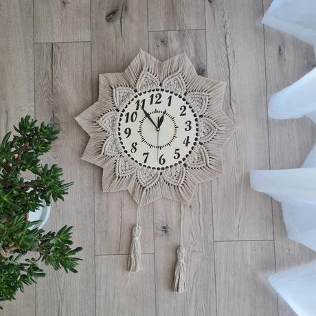 Macrame hodiny, 