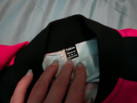 Tenká croptop mikina, s