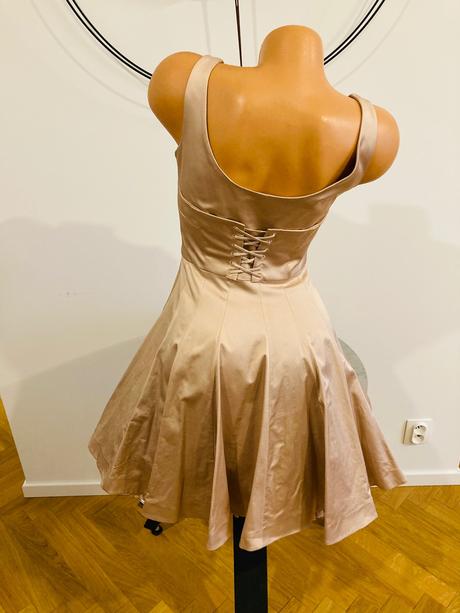 Šaty karen millen, 40