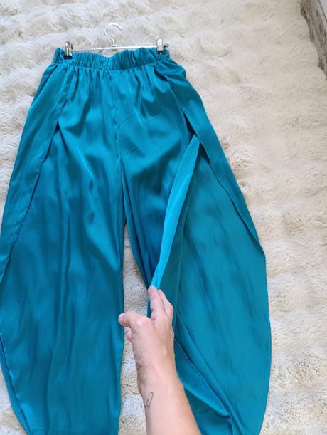 Dámske nohavice s rasporkami, 