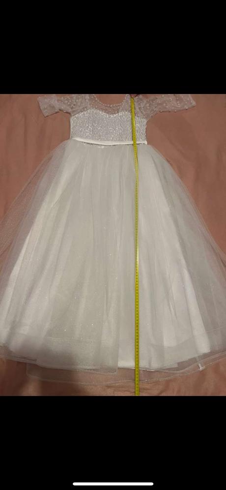 Šaty na 1. sväté prijímanie, 140