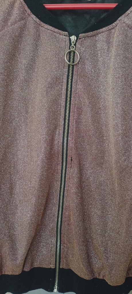 Predám dámsku lesklú bundu, s