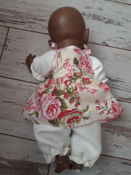 Šatočky pre bábiku, 