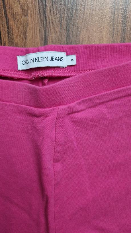 Krátke legíny, calvin klein,164