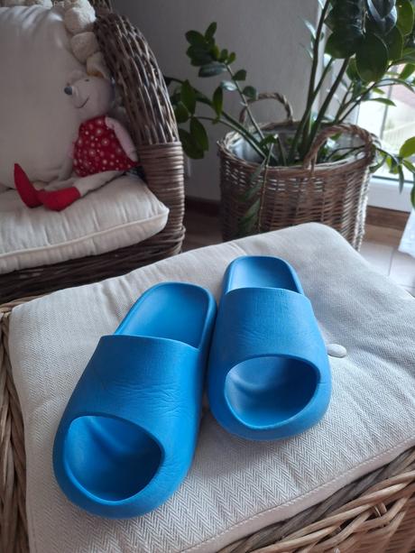 Šlapky pre chlapca z h&h velkost 39, bez poškodeni, h&m,39