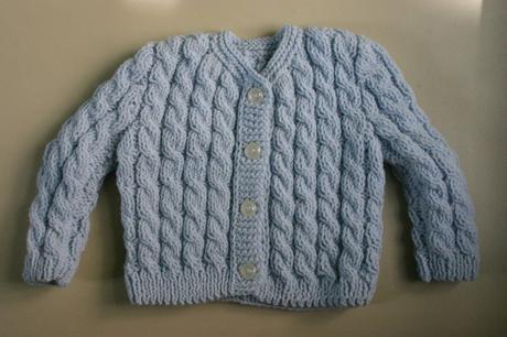 68/74 rucne pleteny svetrik, 74